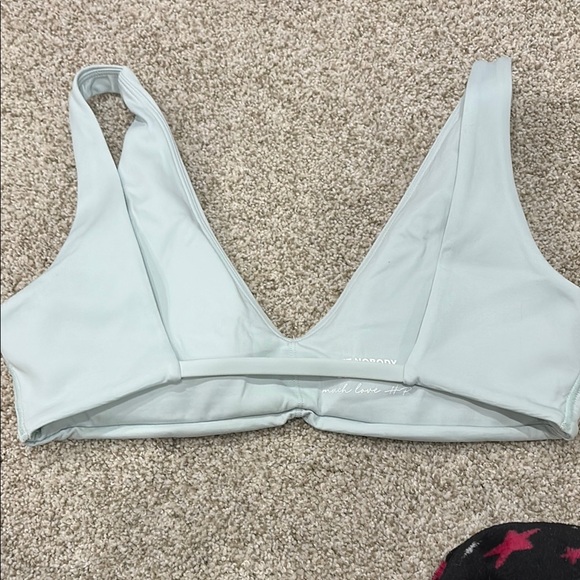 DFYNE Women's Soft Gray Plunge Bralette - Picture 3 of 3